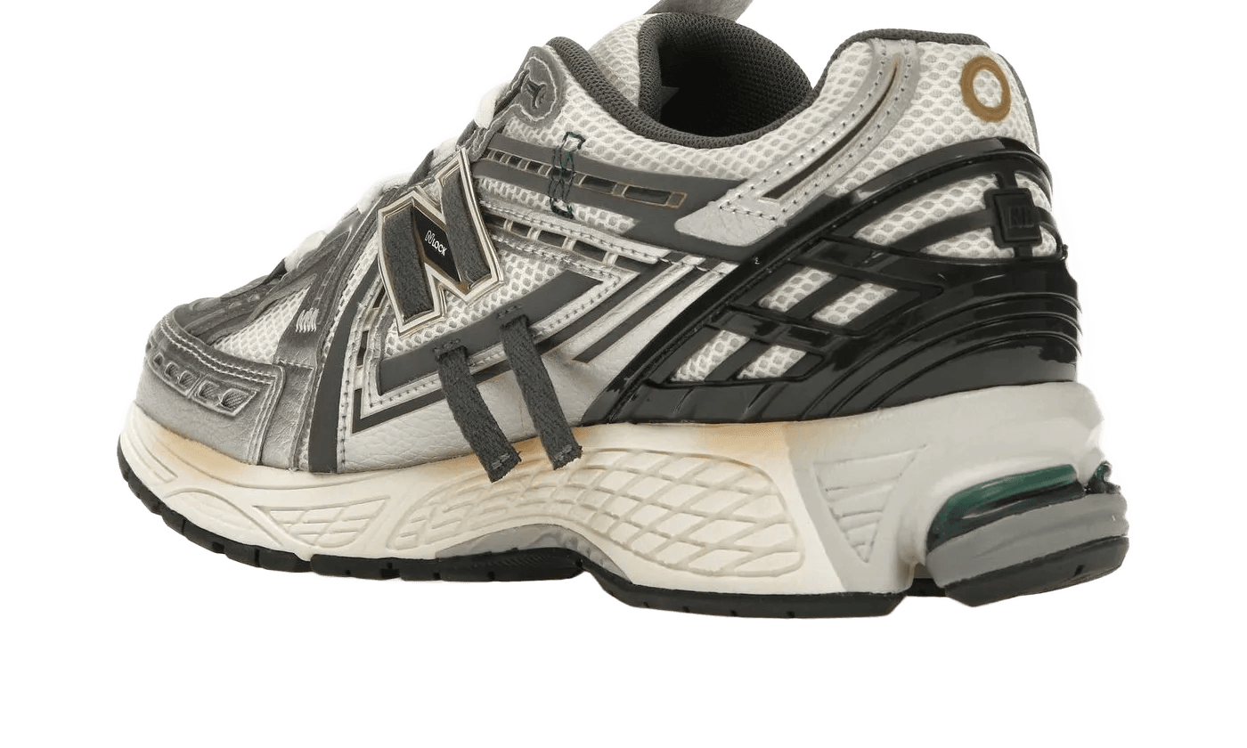 New Balance 1906A Silver Metalic Castlerock – limitierter Sneaker bei Shade Studios