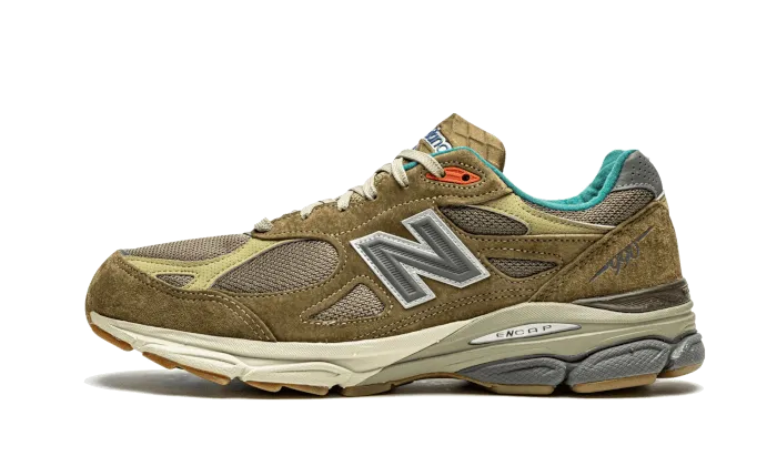 New Balance 990 v3 Bodega Here To Stay – limitierter Sneaker bei Shade Studios