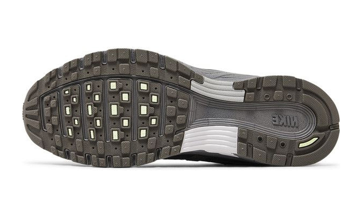 Nike P-6000 Cave Stone Metallic Silver
