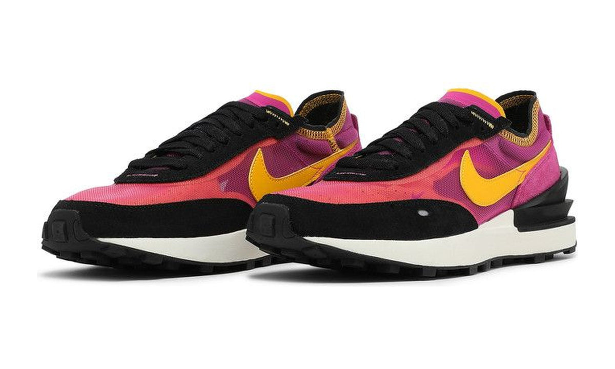 Nike Waffle One Active Fuchsia