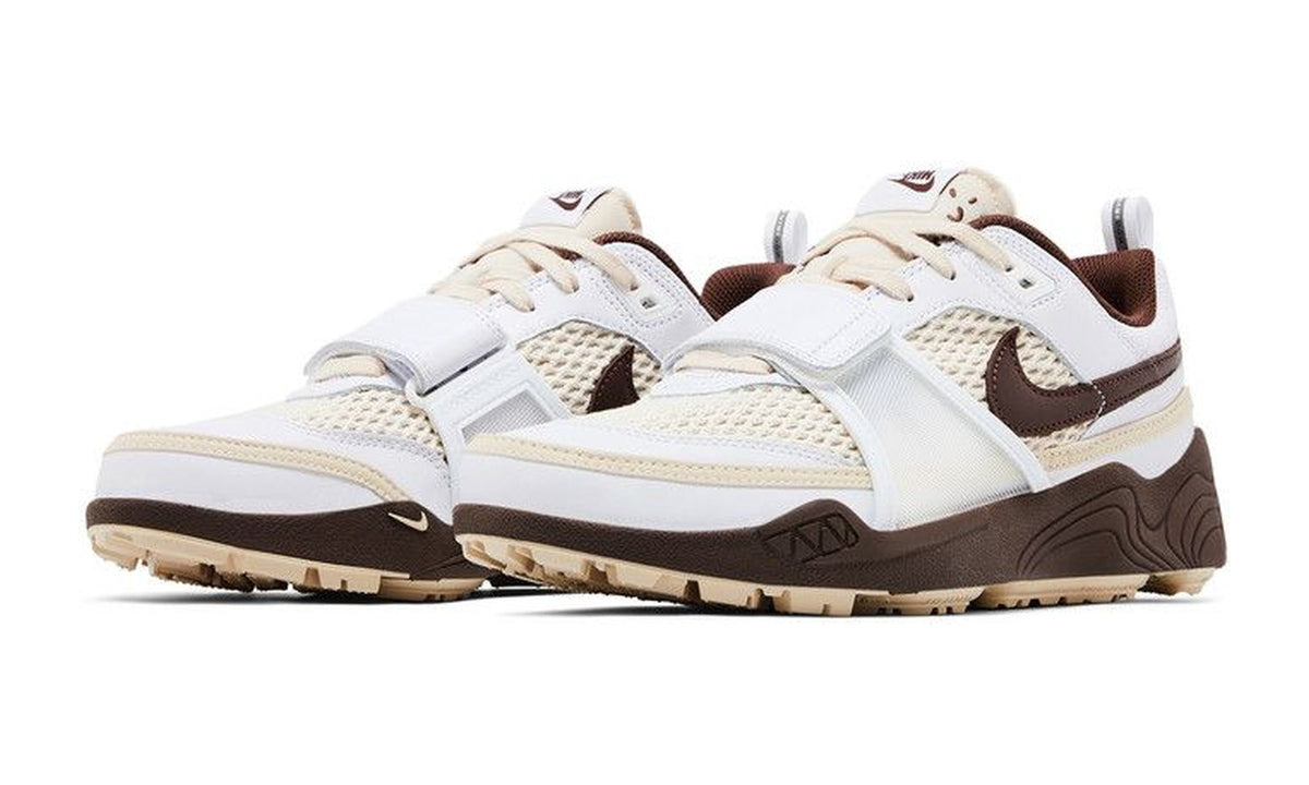Travis Scott x Nike Zoom Field Jaxx Light Chocolate