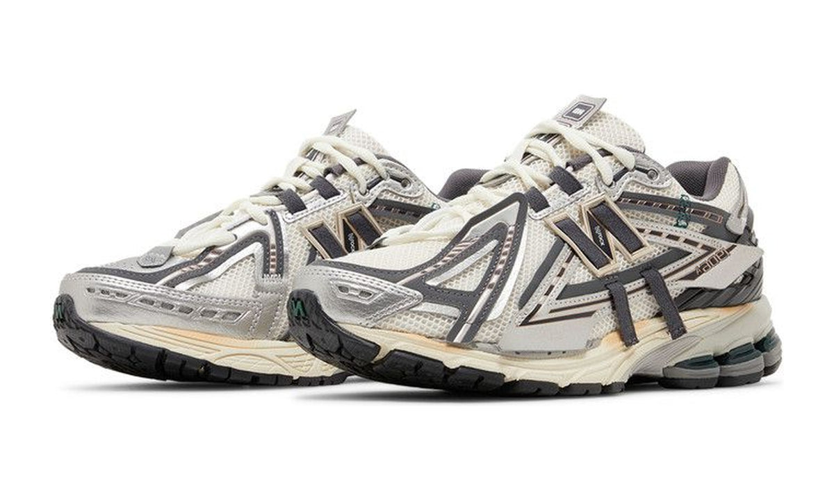 New Balance 1906A Silver Gold Metallic