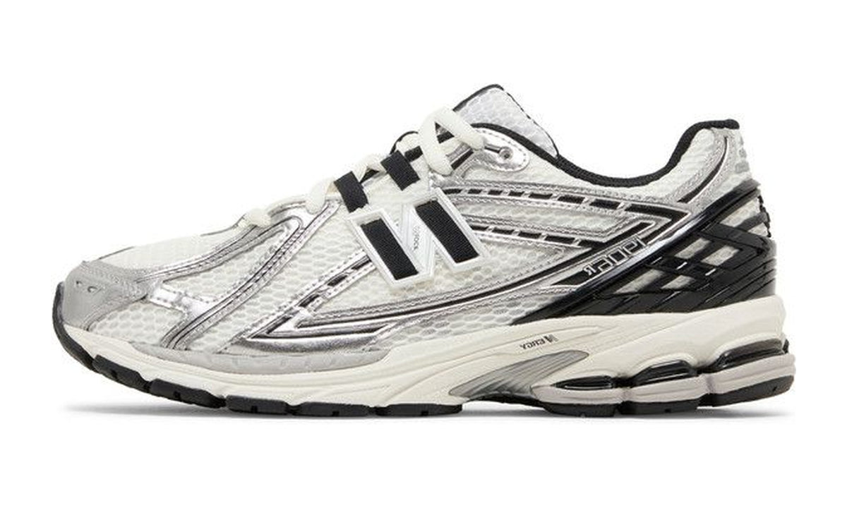New Balance 1906R Silver Metallic Black