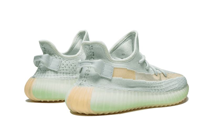 Adidas Yeezy Boost 350 V2 Hyperspace – limitierter Sneaker bei Shade Studios