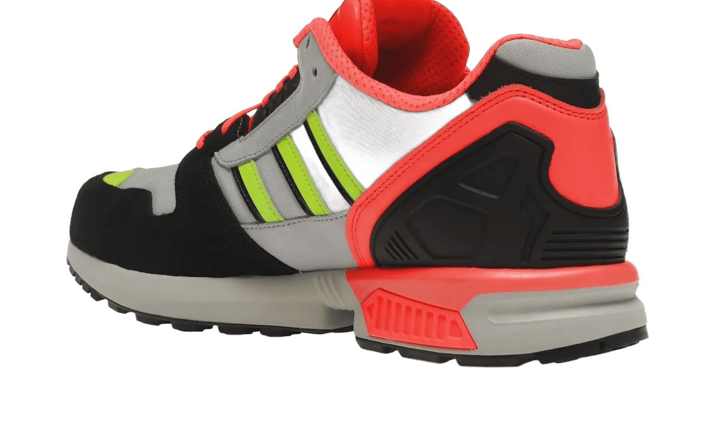 Adidas ZX 8000 IRAK Black – limitierter Sneaker bei Shade Studios