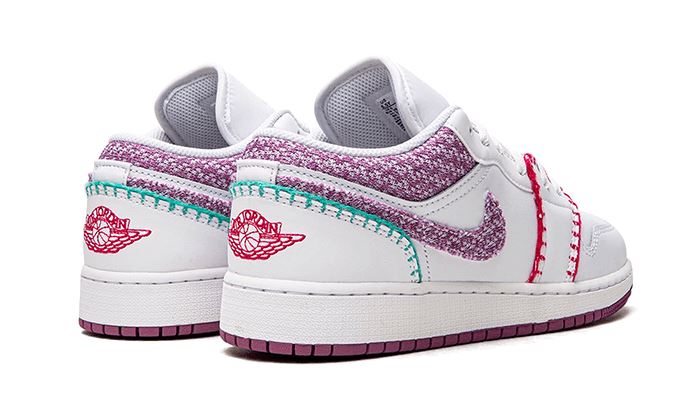 Air Jordan 1 Low White Light Bordeaux – limitierter Sneaker bei Shade Studios