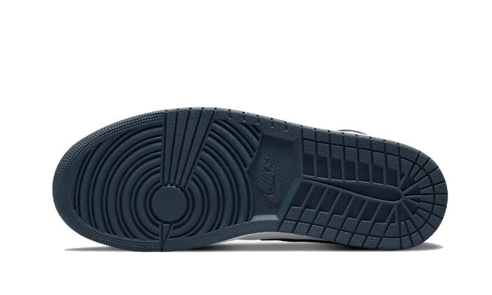 Air Jordan 1 Mid Dark Teal – limitierter Sneaker bei Shade Studios