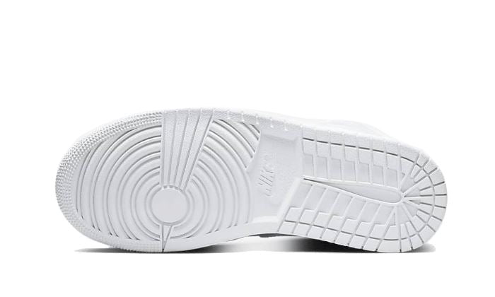 Air Jordan 1 Mid Triple White Patent Swoosh – limitierter Sneaker bei Shade Studios