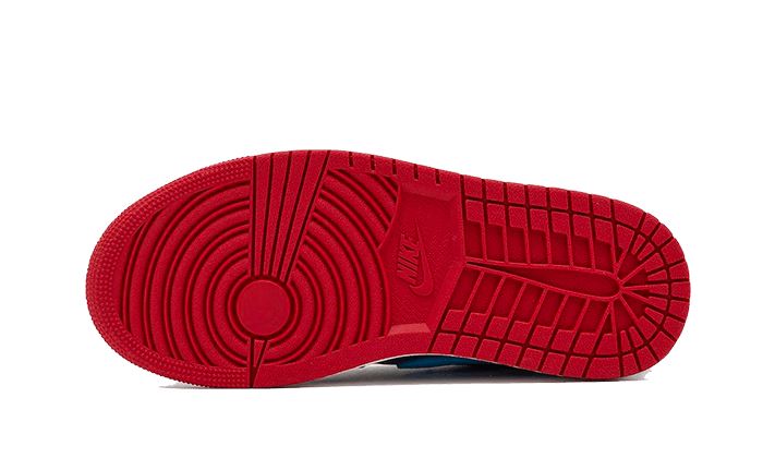 Air Jordan 1 Retro Low OG UNC to Chicago – limitierter Sneaker bei Shade Studios