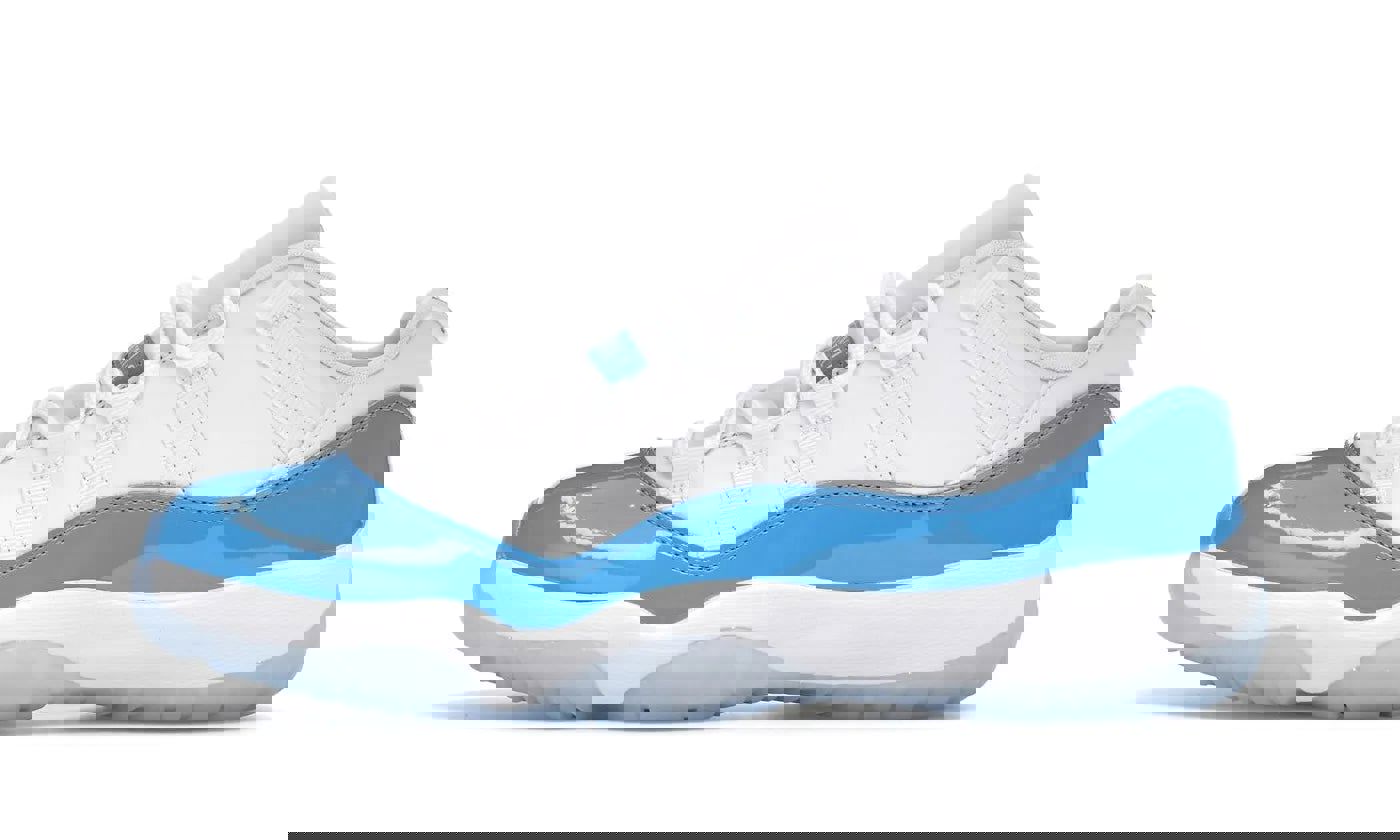 Air Jordan 11 Retro Low University Blue (2026)