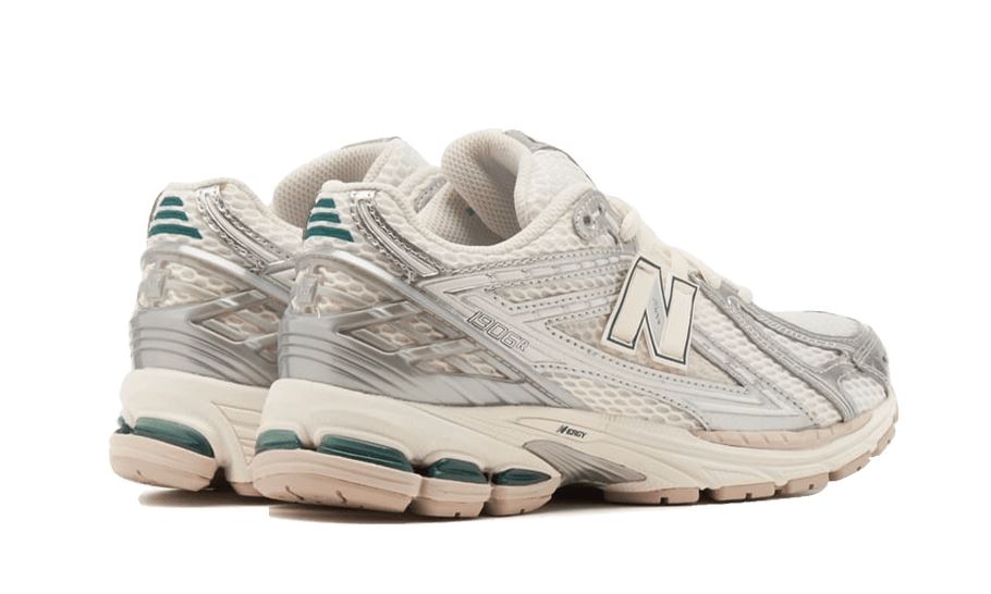 New Balance 1906R Silver Metallic Cream – limitierter Sneaker bei Shade Studios