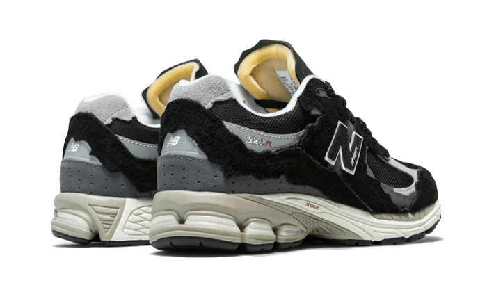 New Balance 2002R Protection Pack Black – limitierter Sneaker bei Shade Studios