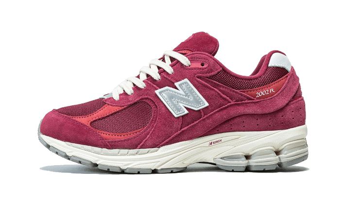 New Balance 2002R Suede Pack Red Wine – limitierter Sneaker bei Shade Studios