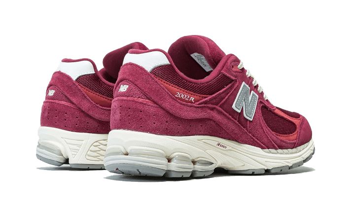 New Balance 2002R Suede Pack Red Wine – limitierter Sneaker bei Shade Studios
