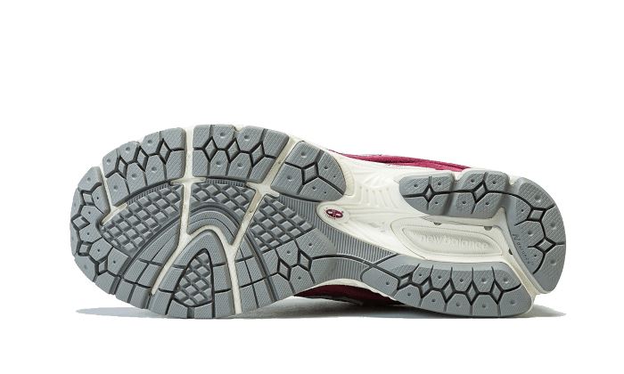 New Balance 2002R Suede Pack Red Wine – limitierter Sneaker bei Shade Studios