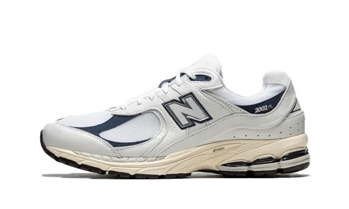 New Balance 2002R White Natural Indigo – limitierter Sneaker bei Shade Studios