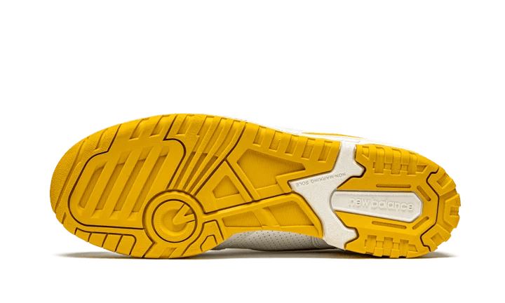 New Balance 550 Sea Salt Varsity Gold – limitierter Sneaker bei Shade Studios