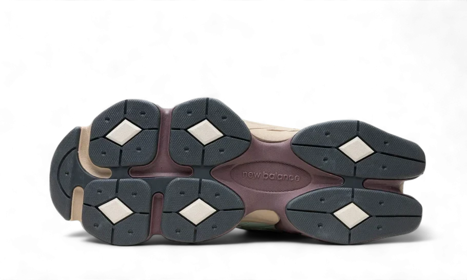 New Balance 9060 Clay Ash – limitierter Sneaker bei Shade Studios