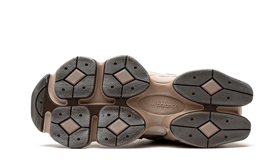 New Balance 9060 Mushroom Brown – limitierter Sneaker bei Shade Studios