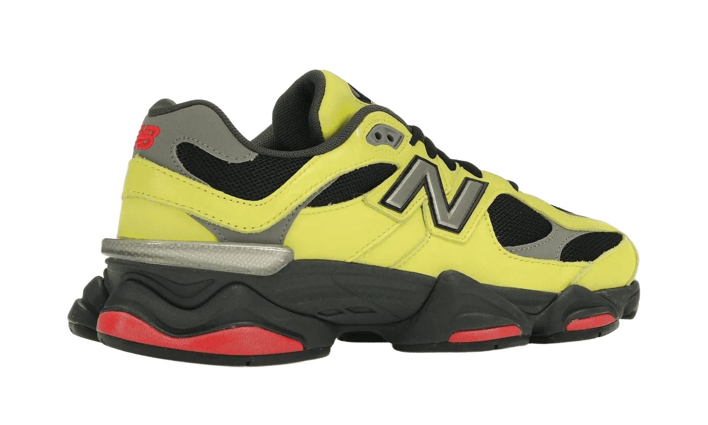 New Balance 9060 Tea Tree