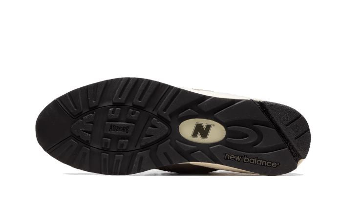 New Balance 990 V2 MiUSA Grey Tan – limitierter Sneaker bei Shade Studios