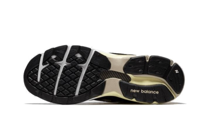 New Balance 990 V3 Black Green Yellow – limitierter Sneaker bei Shade Studios