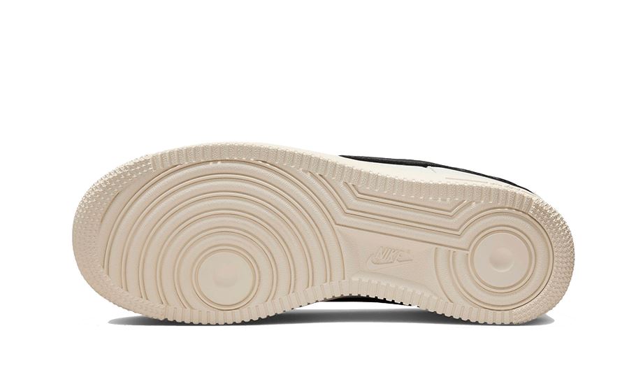 Nike Air Force 1 '07 Quilted Swoosh Phantom Black – limitierter Sneaker bei Shade Studios