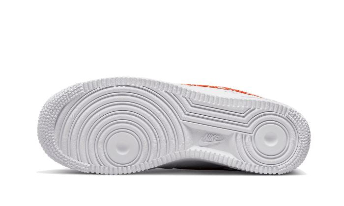 Nike Air Force 1 Low '07 Essential Orange Paisley – limitierter Sneaker bei Shade Studios