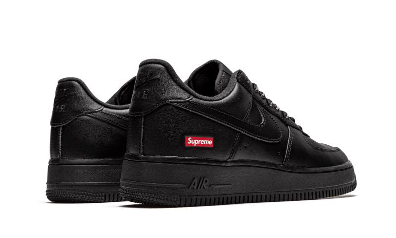 Nike Air Force 1 Low Black Supreme – limitierter Sneaker bei Shade Studios