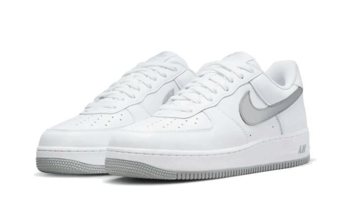 Nike Air Force 1 Low Retro Color of the Month Metallic Silver – limitierter Sneaker bei Shade Studios