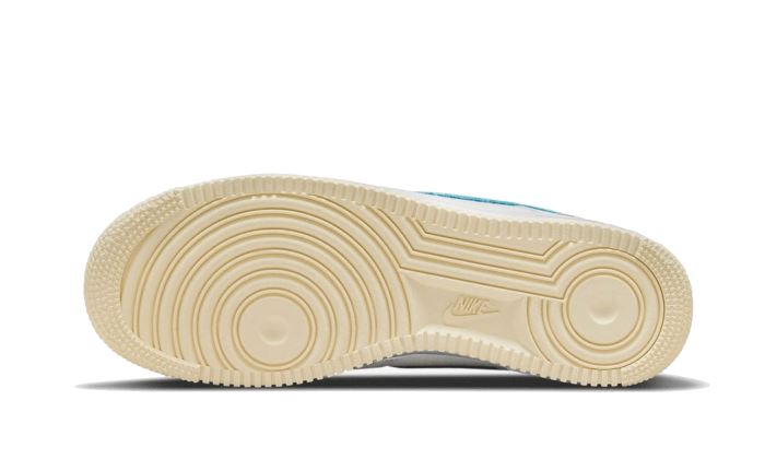 Nike Air Force 1 Low Undefeated 5 On It – limitierter Sneaker bei Shade Studios