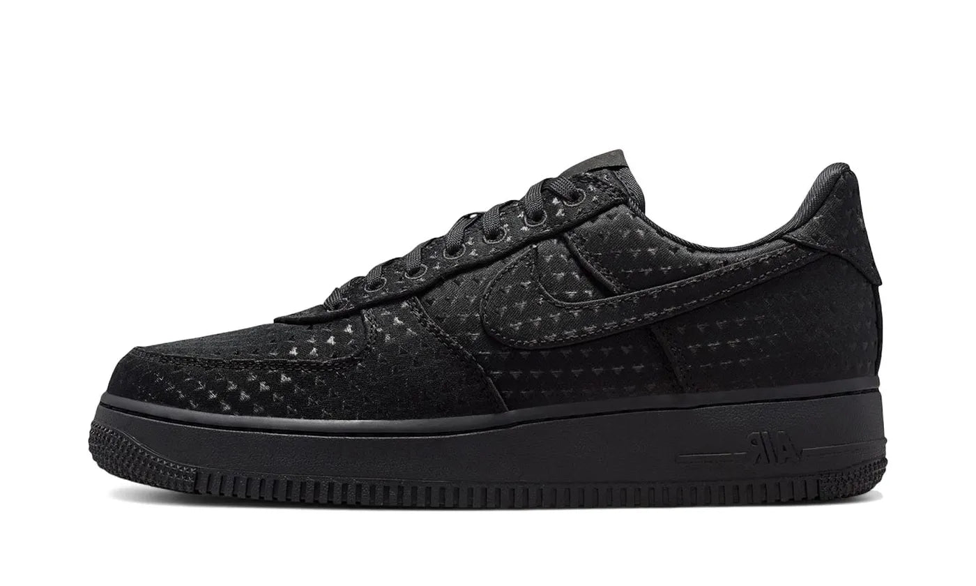 Air Force 1 Low Valentine's Day Triple Black (2026) - IQ9965-001