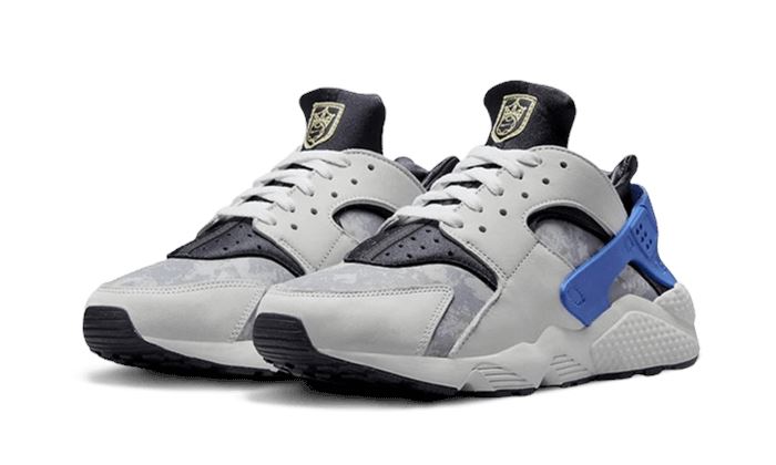 Nike Air Huarache Social FC – limitierter Sneaker bei Shade Studios