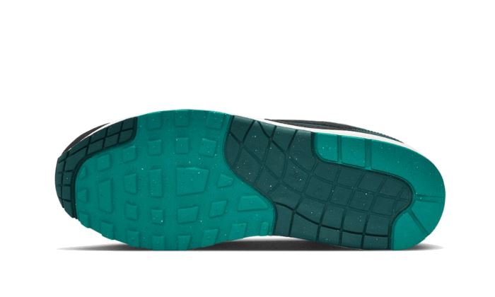 Nike Air Max 1 Liverpool Lebron James – limitierter Sneaker bei Shade Studios