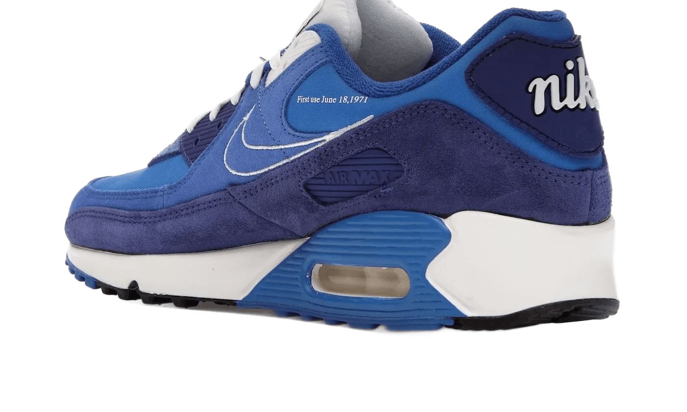 Nike Air Max 90 SE First Use Signal Blue – limitierter Sneaker bei Shade Studios