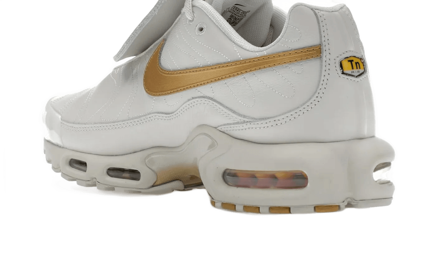 Air Max Plus Tiempo Metallic Gold - HV2541-001