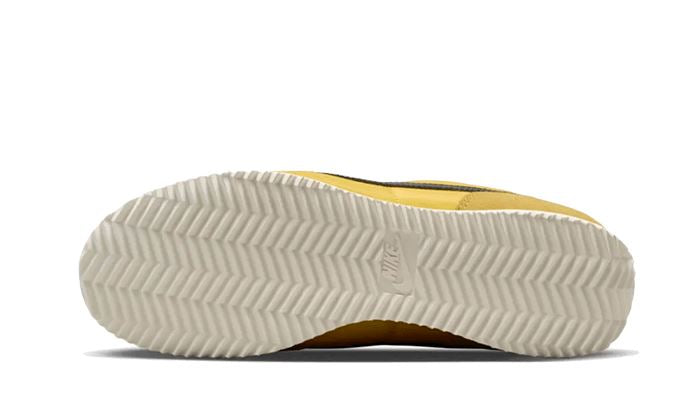Nike Cortez Vivid Sulfur – limitierter Sneaker bei Shade Studios