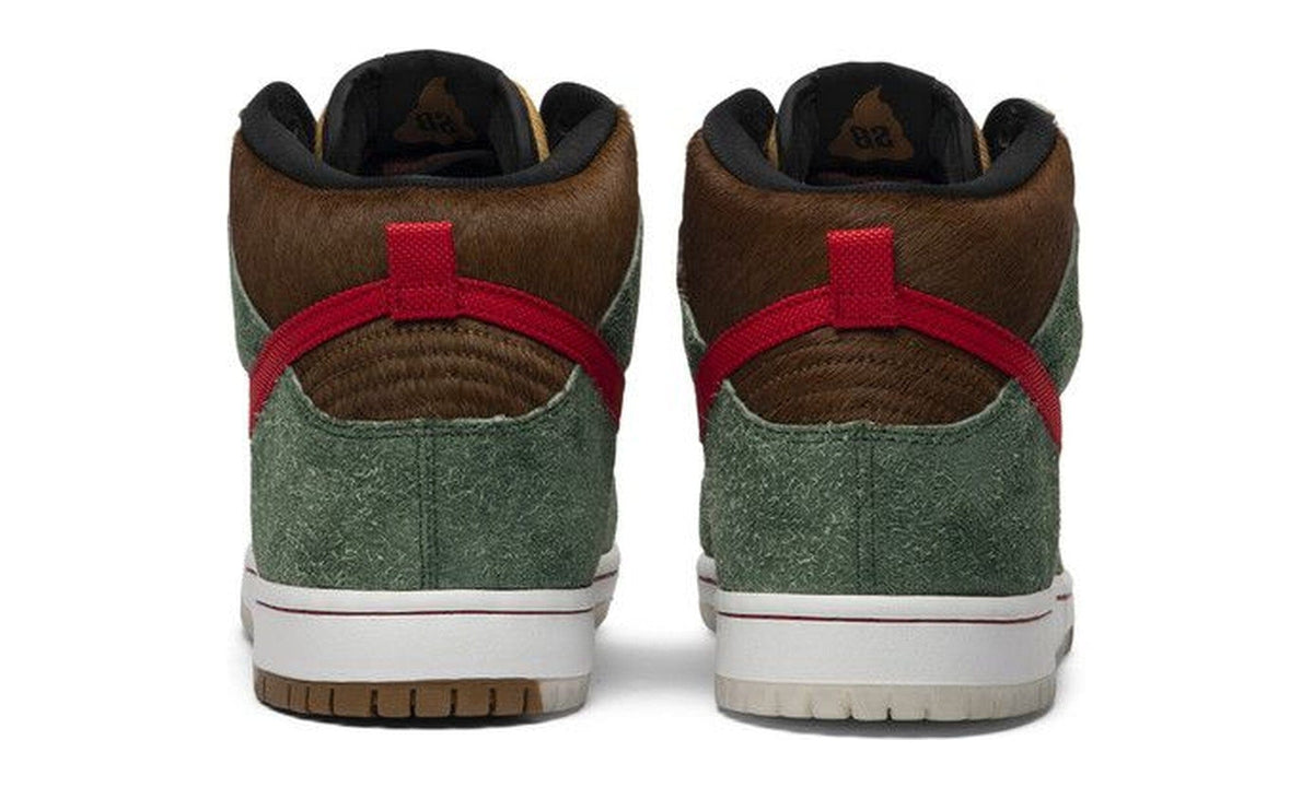 Nike Dunk High SB Walk The Dog