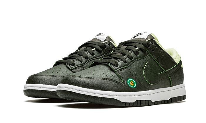 Nike Dunk Low Avocado – limitierter Sneaker bei Shade Studios