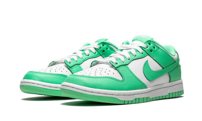Nike Dunk Low Green Glow – limitierter Sneaker bei Shade Studios