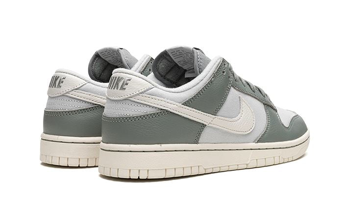 Nike Dunk Low Mica Green – limitierter Sneaker bei Shade Studios