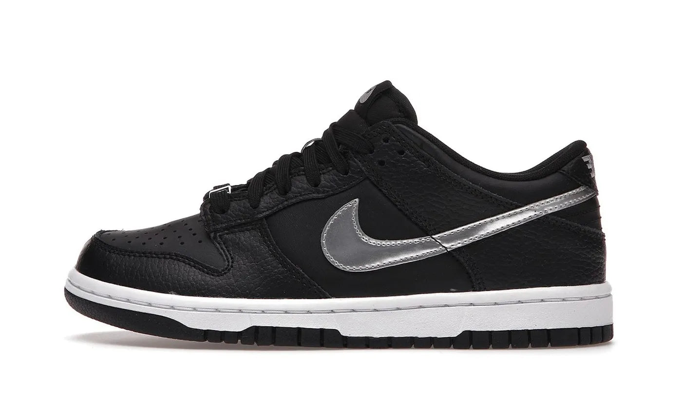 Nike Dunk Low NBA 75th Anniversary Spurs – limitierter Sneaker bei Shade Studios