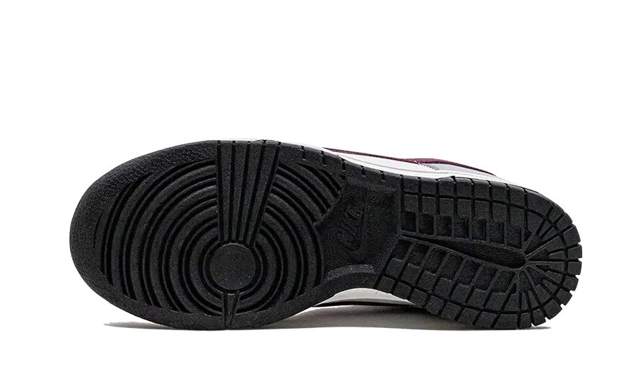 Nike Dunk Low Pale Ivory Redwood – limitierter Sneaker bei Shade Studios