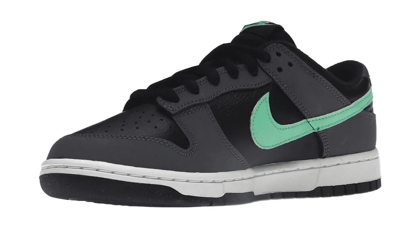 Nike Dunk Low Retro Black Green Glow – limitierter Sneaker bei Shade Studios
