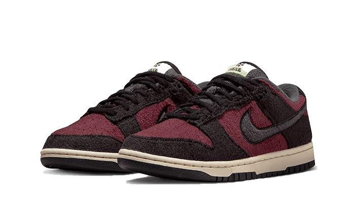 Nike Dunk Low SE Fleece Burgundy Crush – limitierter Sneaker bei Shade Studios