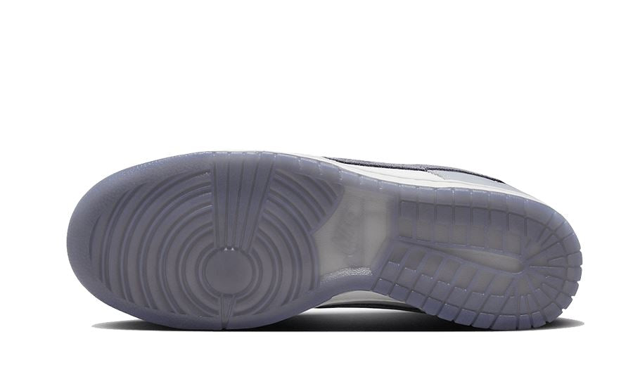 Nike Dunk Low SE Light Carbon – limitierter Sneaker bei Shade Studios