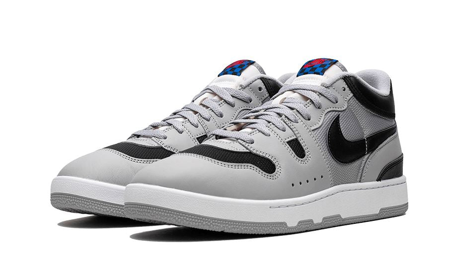 Nike Mac Attack QS SP Light Smoke Grey – limitierter Sneaker bei Shade Studios