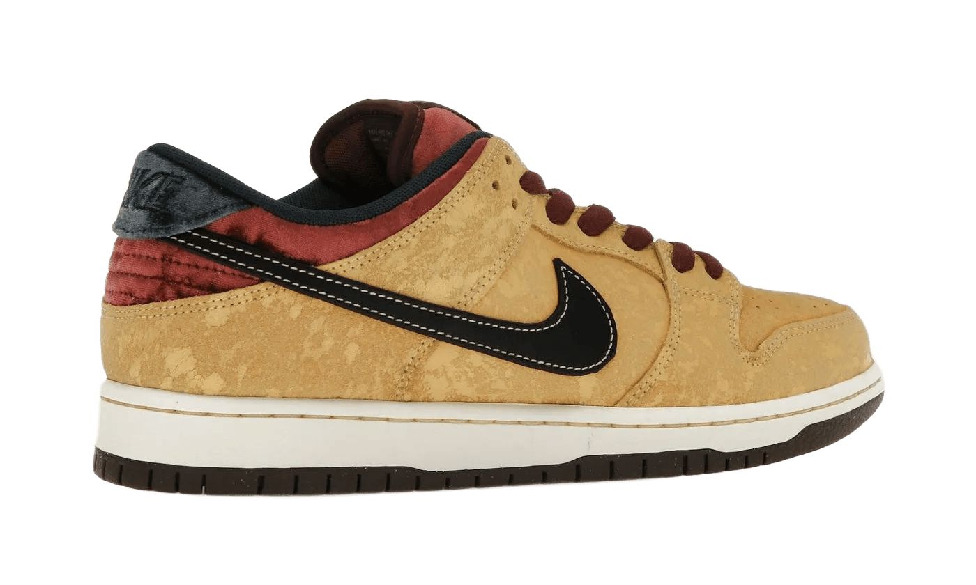 Nike SB Dunk Low City of Cinema