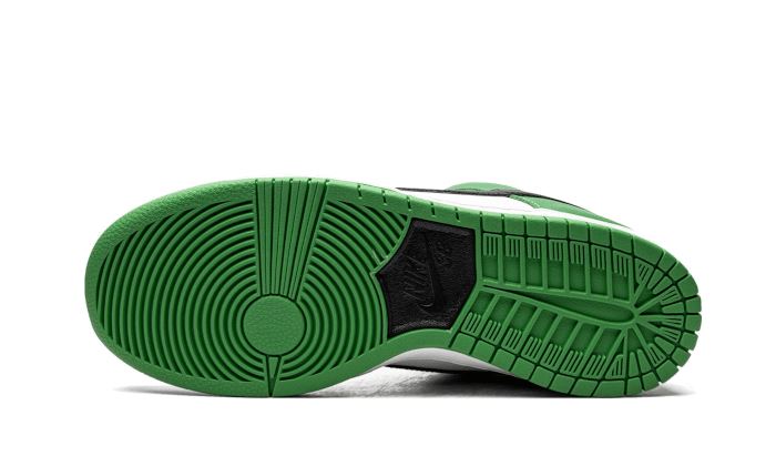 Nike SB Dunk Low Classic Green – limitierter Sneaker bei Shade Studios