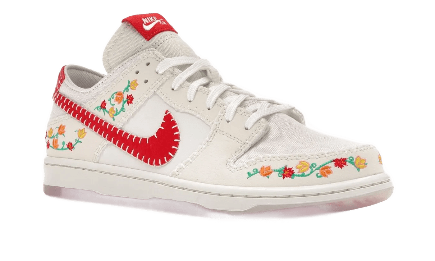 SB Dunk Low Decon N7 Opti Yellow University Red - FD6951-700